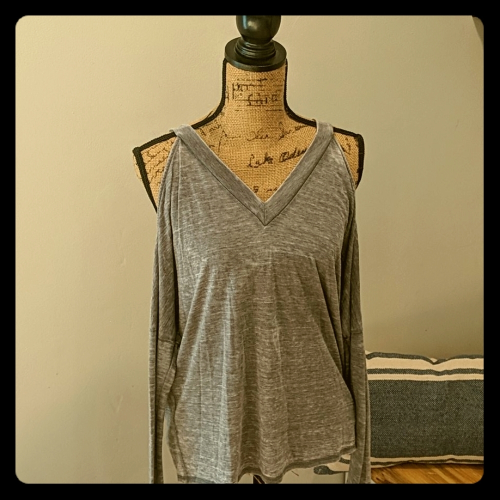 Express cold shoulder long-sleeve shirt